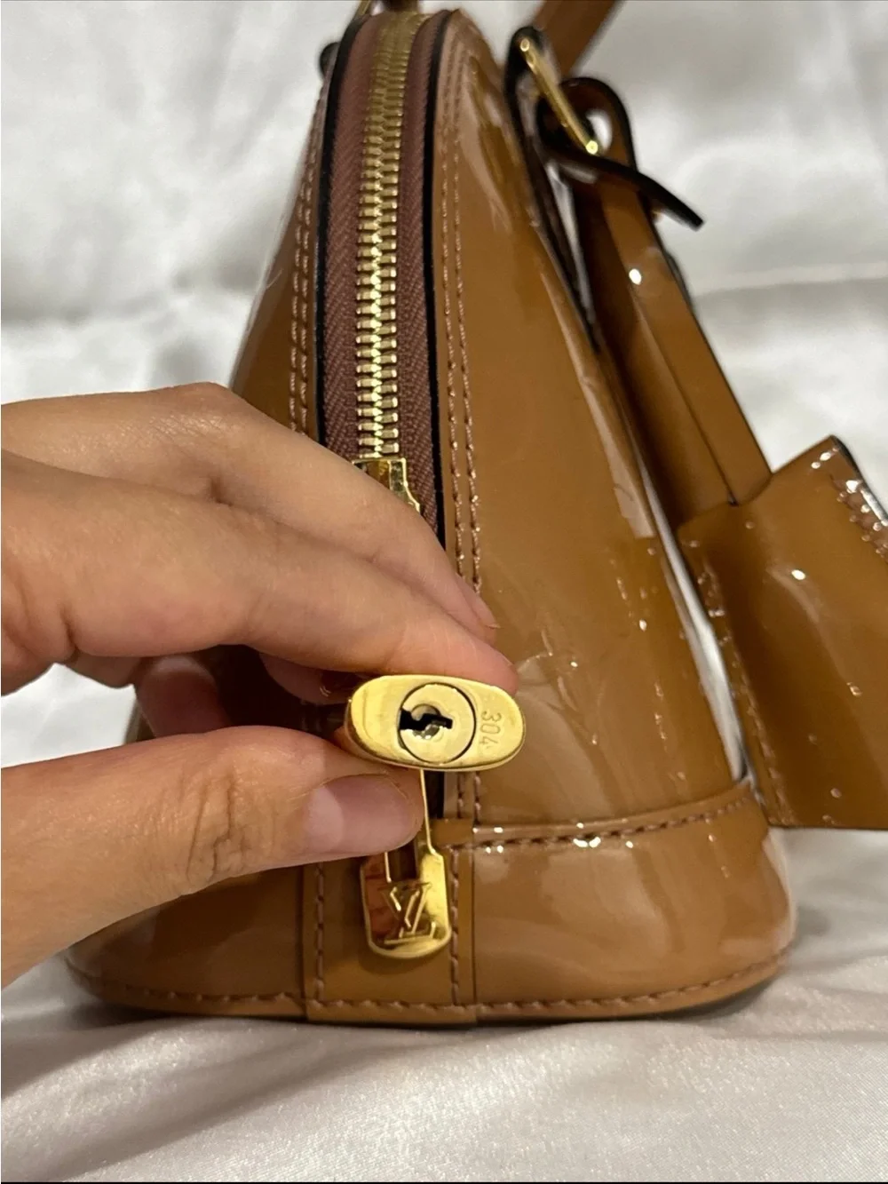 Louis Vuitton Caramel Patent Vernis Alma Satchel